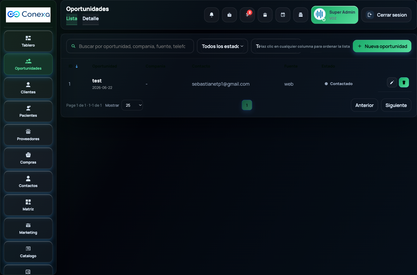 Vista de oportunidades de Conexa CRM en interfaz oscura con filtros y acciones comerciales